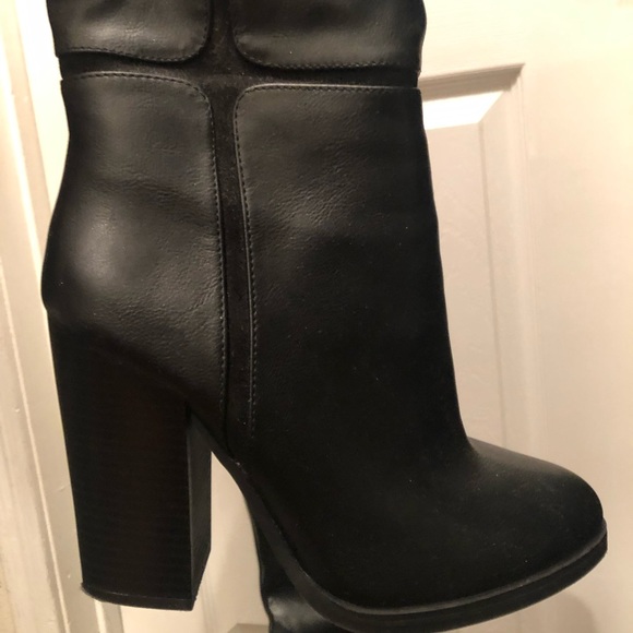 Boots - Picture 5 of 6